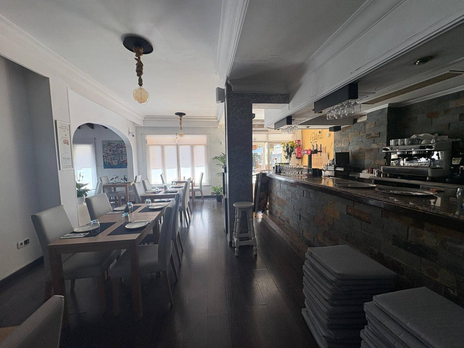 Business for rent in Pollensa / Pollenca - € 3,060 (Ref: 9839321)