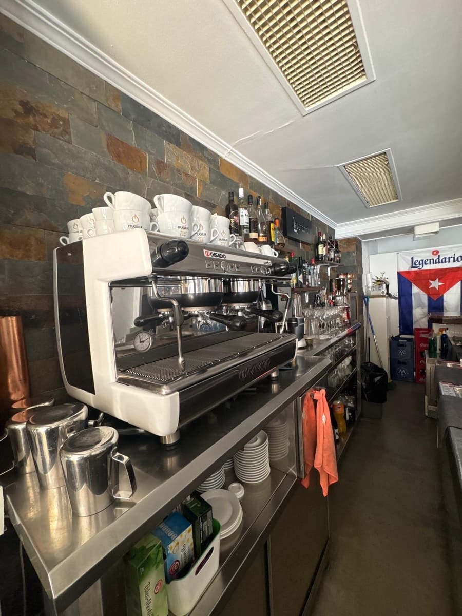 Business for rent in Pollensa / Pollenca - € 3,060 (Ref: 9839321)