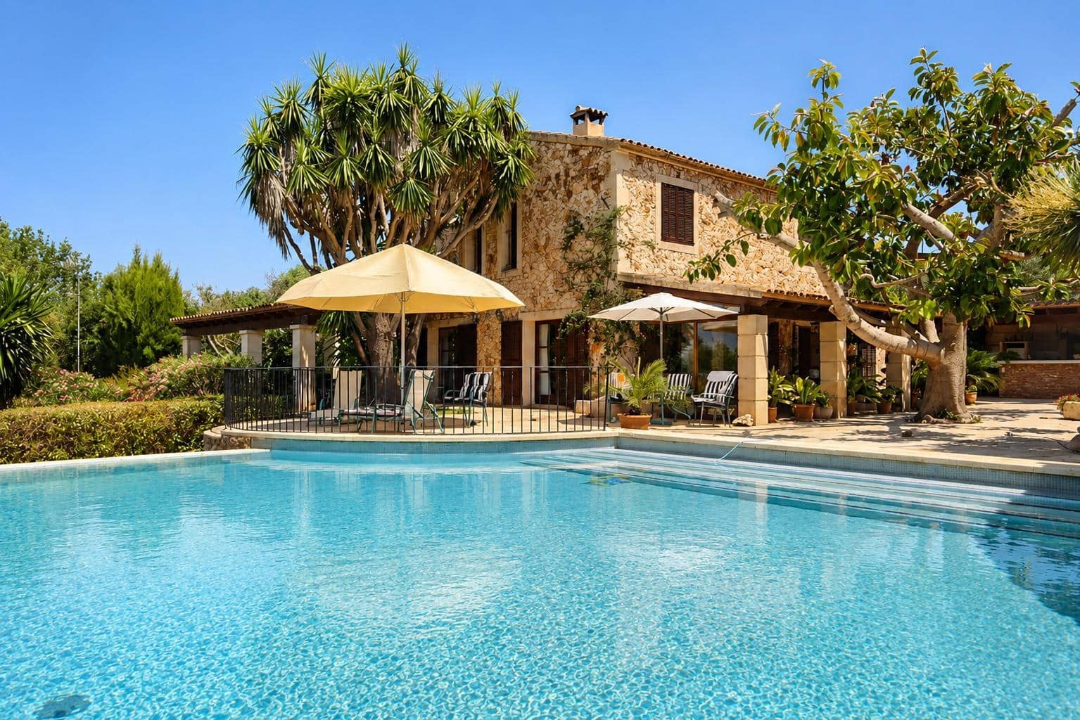 3 bedroom Finca/Country House for sale in Manacor with pool garage - € 1,500,000 (Ref: 9846303)