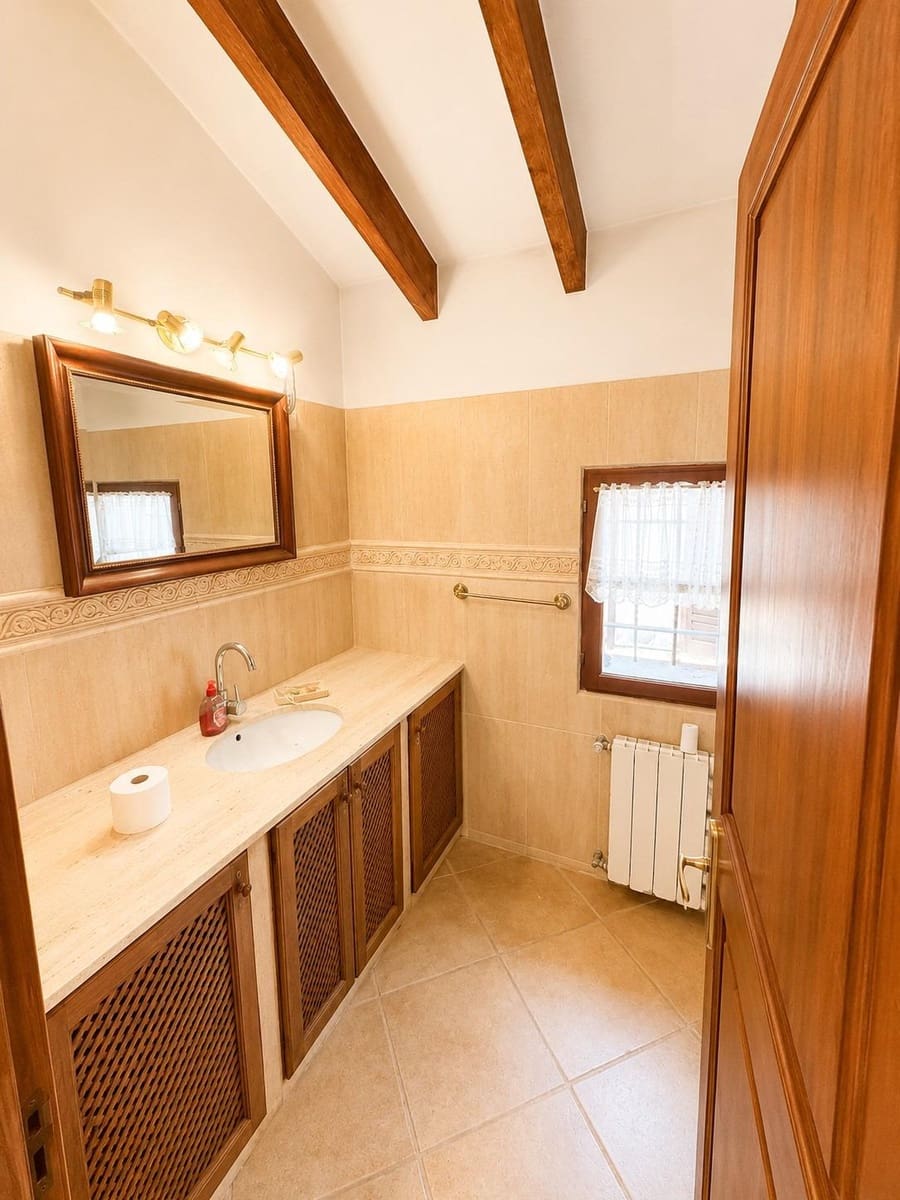 4 soveværelse Finca/Landehus til salg i Manacor med swimmingpool garage - € 1.500.000 (Ref: 9846303)
