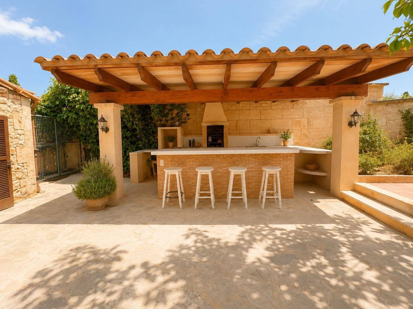 4 slaapkamer Finca/Landhuis te koop in Manacor met zwembad garage - € 1.900.000 (Ref: 9846303)