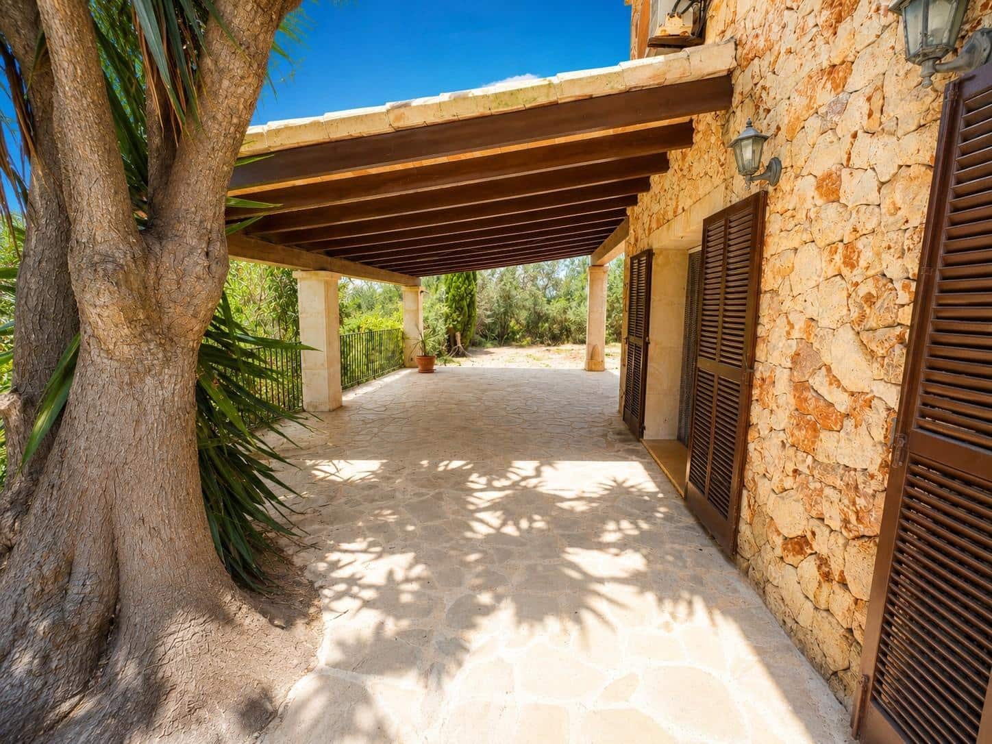 4 slaapkamer Finca/Landhuis te koop in Manacor met zwembad garage - € 1.900.000 (Ref: 9846303)