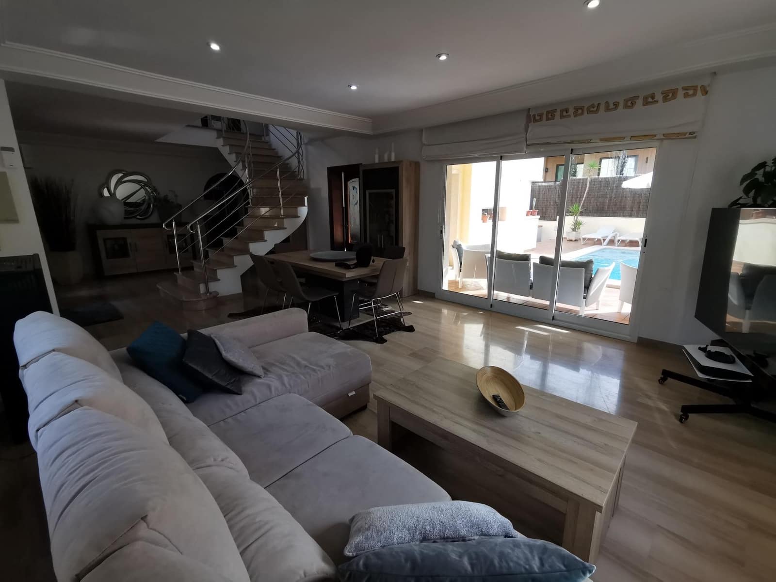 4 soveværelse Villa til salg i Ca'n Picafort med swimmingpool garage - € 1.600.000 (Ref: 9876505)