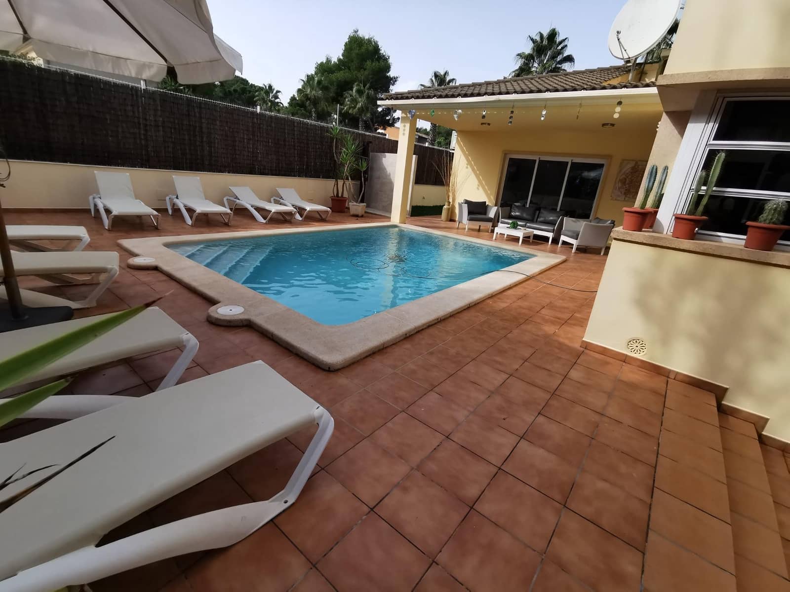 4 soveværelse Villa til salg i Ca'n Picafort med swimmingpool garage - € 1.600.000 (Ref: 9876505)