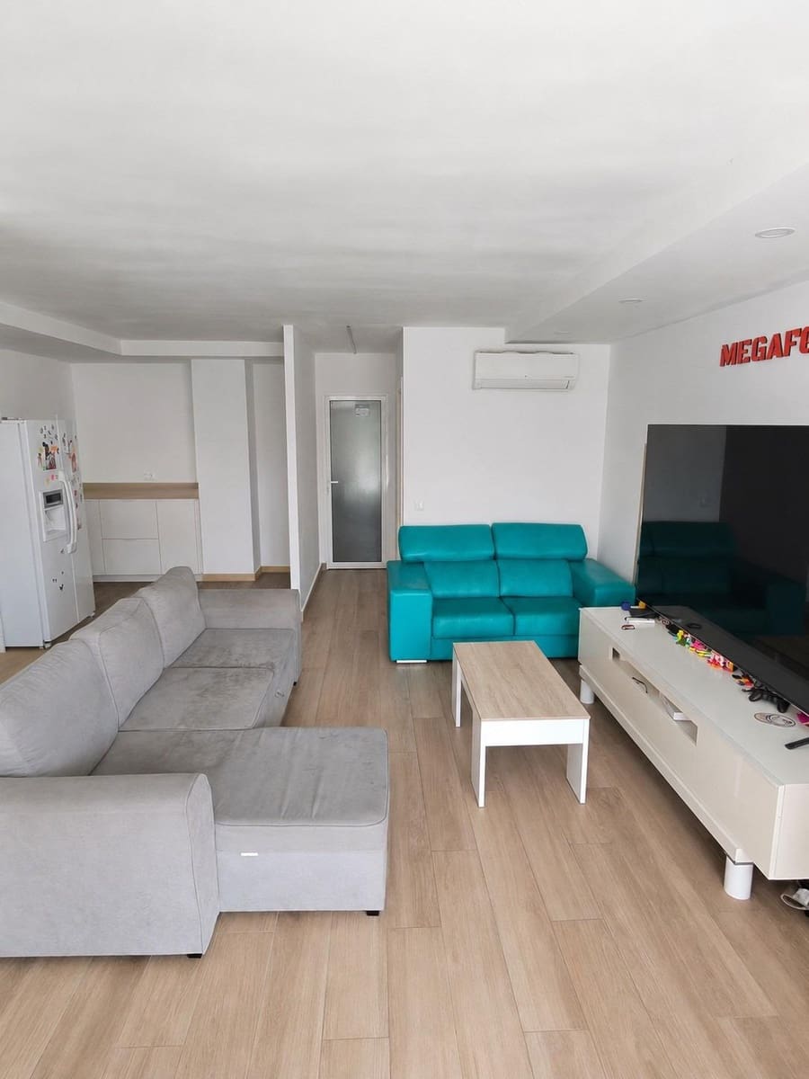 2 bedroom Studio for sale in Magalluf - € 220,000 (Ref: 9890464)