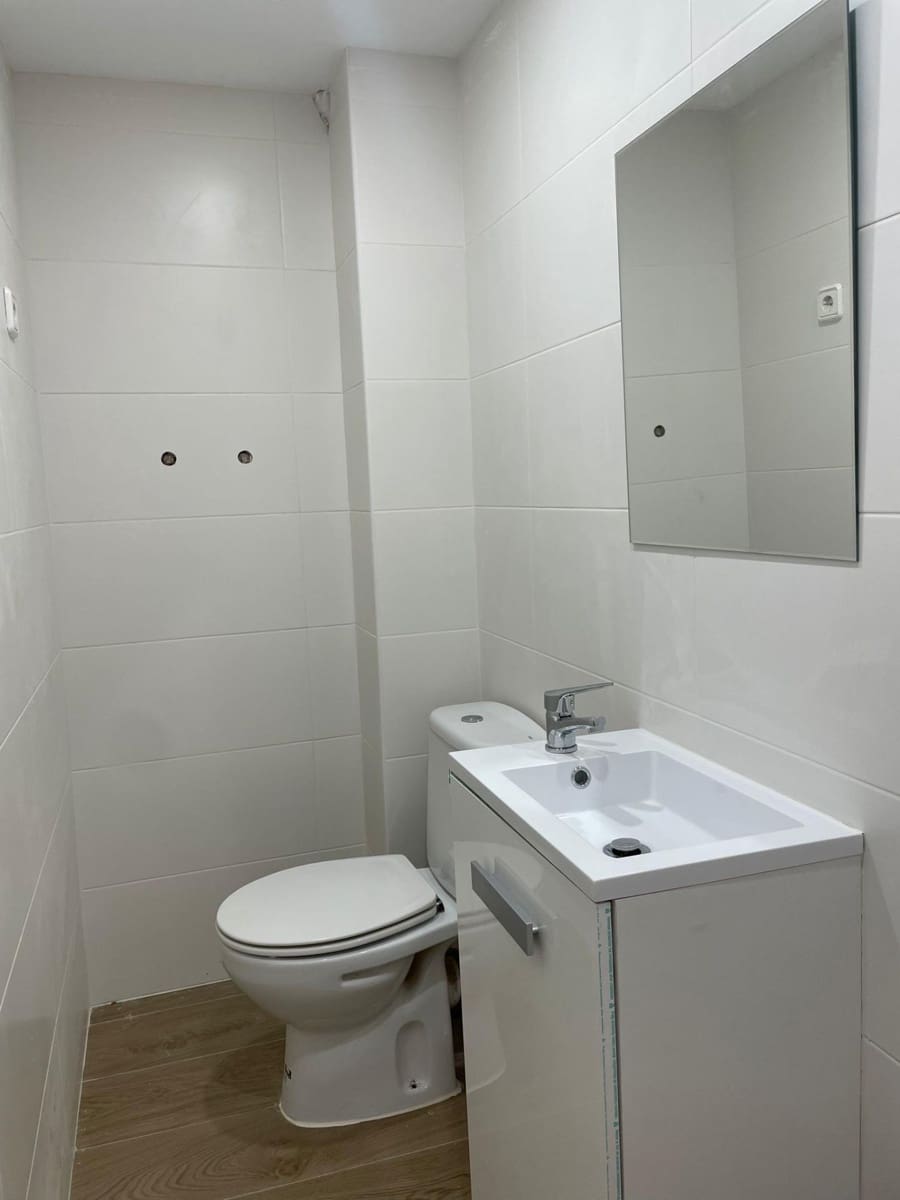 Erhverv til leje i Palma de Mallorca - € 880 (Ref: 9904025)