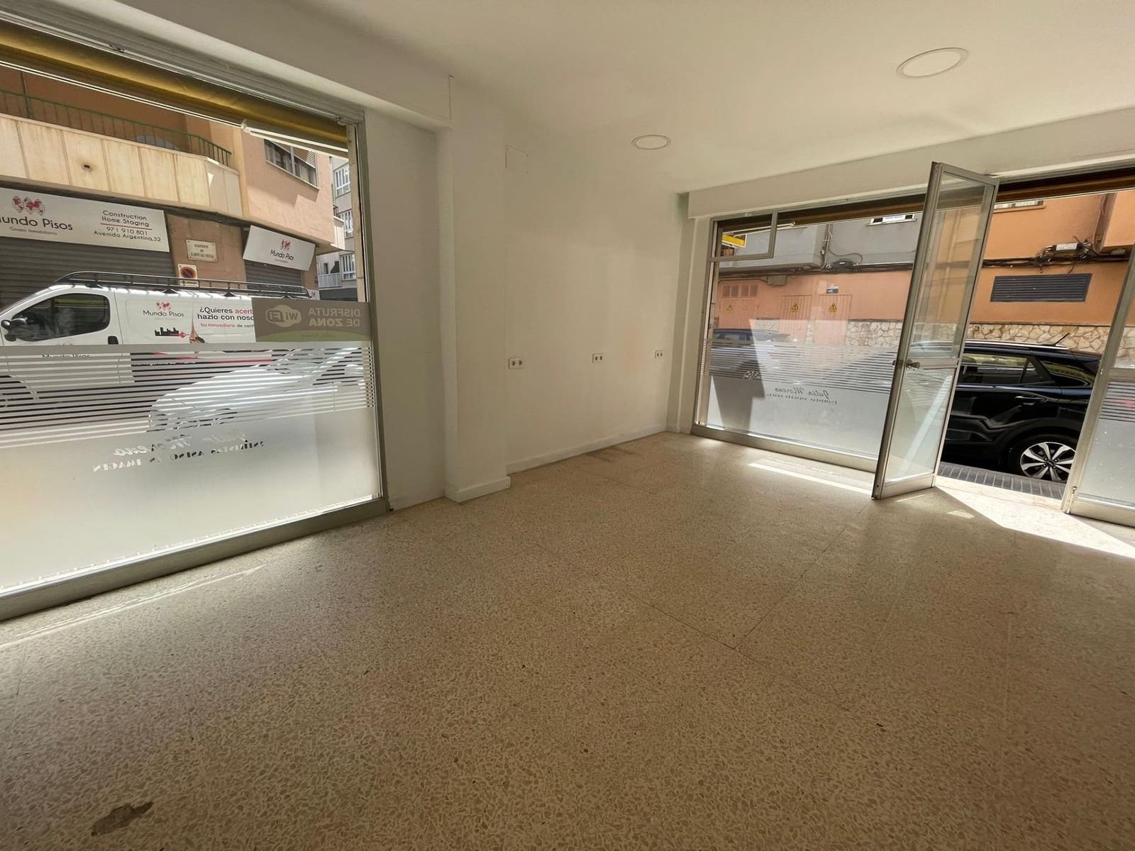 Erhverv til leje i Palma de Mallorca - € 880 (Ref: 9904025)
