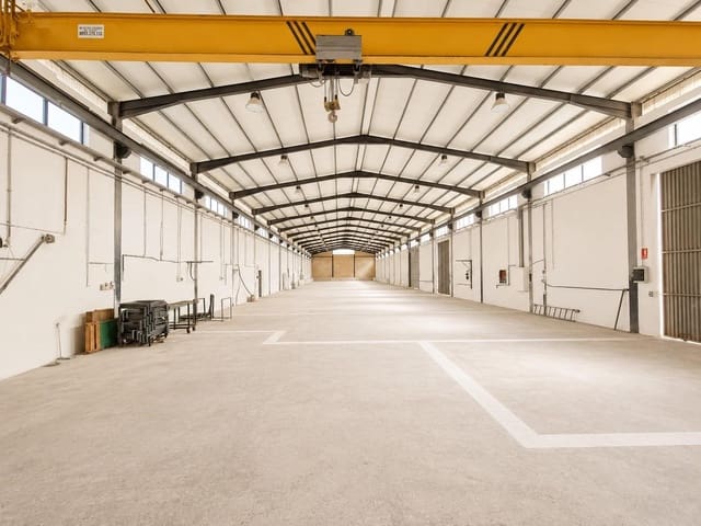 8 quarto Empresa para venda em Manacor com garagem - 2 100 000 € (Ref: 9940039)