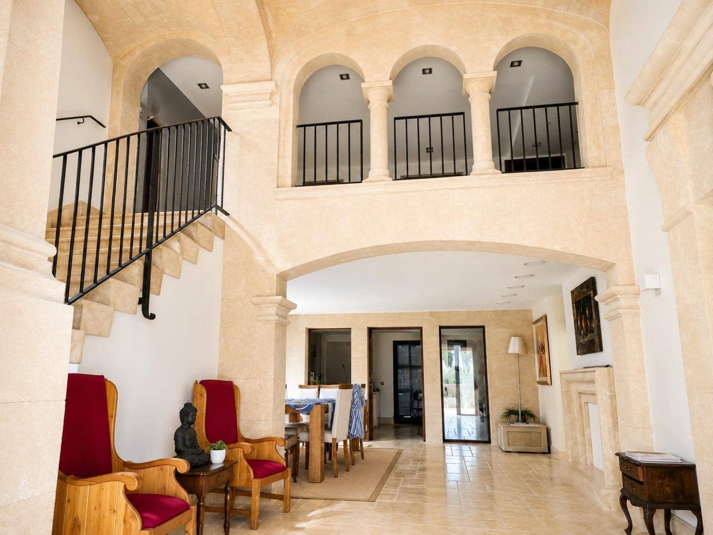 8 slaapkamer Bedrijf te koop in Manacor met garage - € 2.100.000 (Ref: 9940039)
