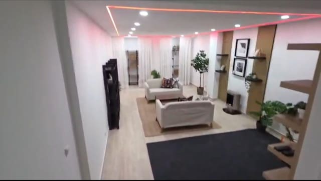 1 quarto Comercial para arrendar em Cala Vinyes / Cala Vinyas / Cala Viñas, Calvià - 1 400 € (Ref: 9945785)