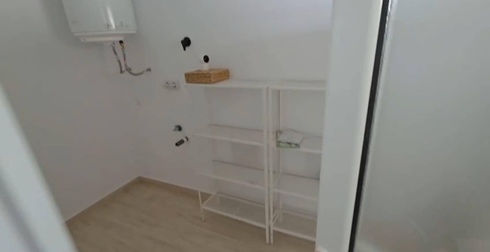 1 quarto Comercial para arrendar em Cala Vinyes / Cala Vinyas / Cala Vinas - 1 400 € (Ref: 9945785)