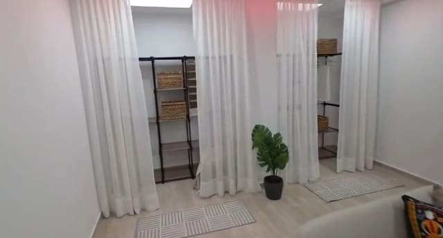 1 quarto Comercial para arrendar em Cala Vinyes / Cala Vinyas / Cala Viñas, Calvià - 1 400 € (Ref: 9945785)