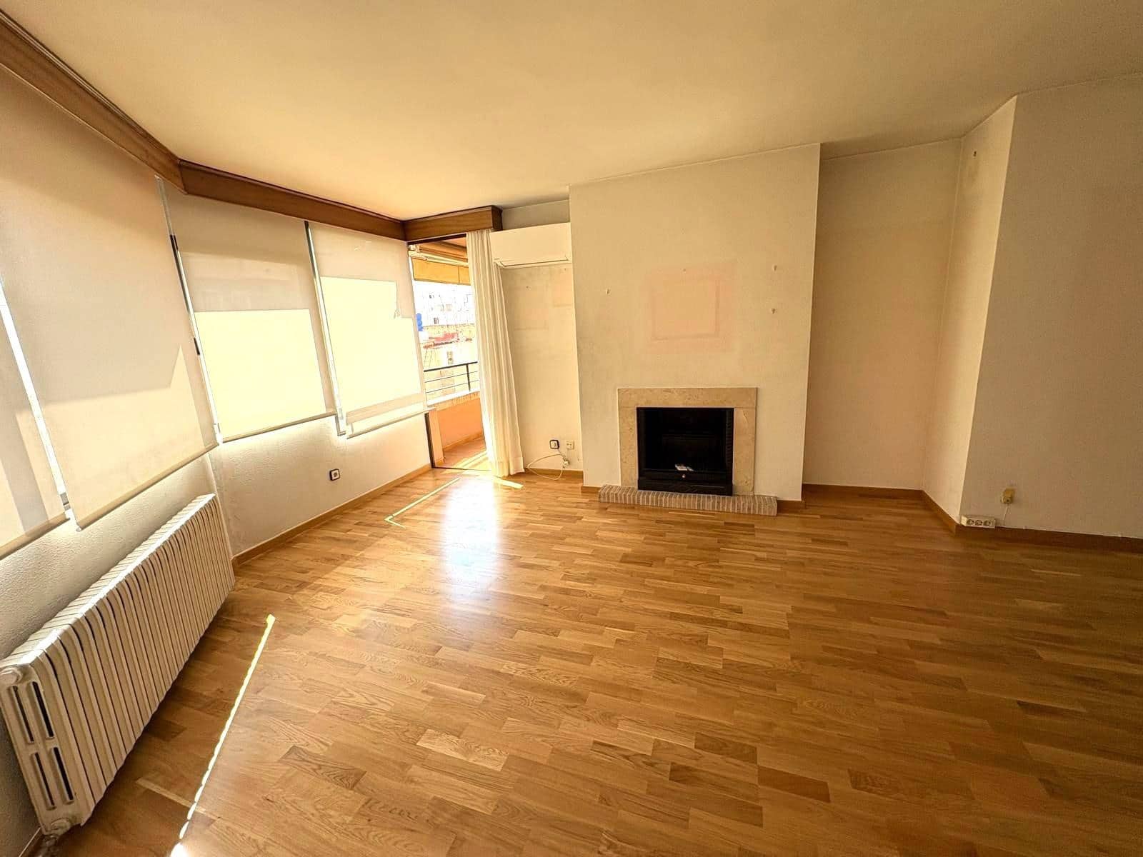 4 bedroom Flat for sale in Palma de Mallorca - € 629,000 (Ref: 9975506)