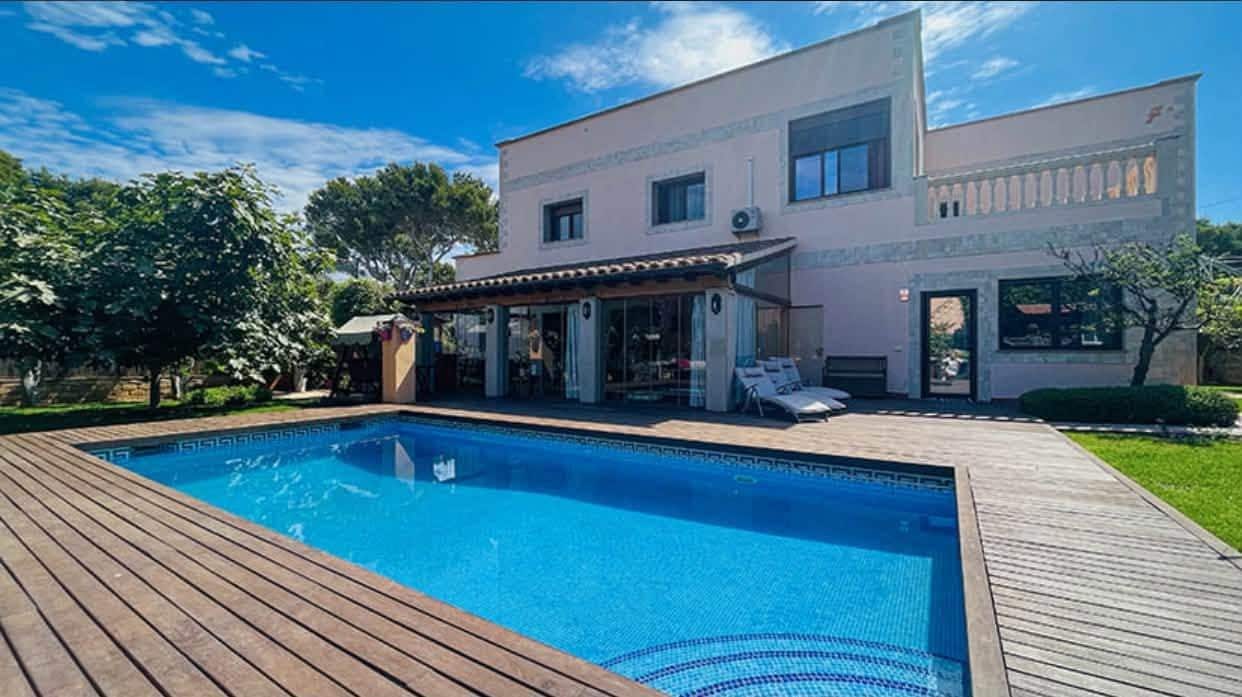Chalet de 5 habitaciones en El Toro / Port Adriano en venta con piscina garaje - 1.790.000 € (Ref: 9978952)