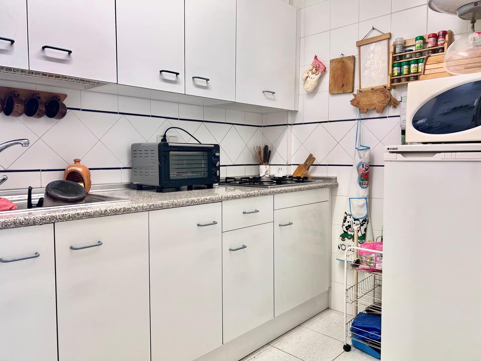 1 sovrum Strandlägenhet att hyra i Torrevieja med pool - 600 € (Ref: 10027886)