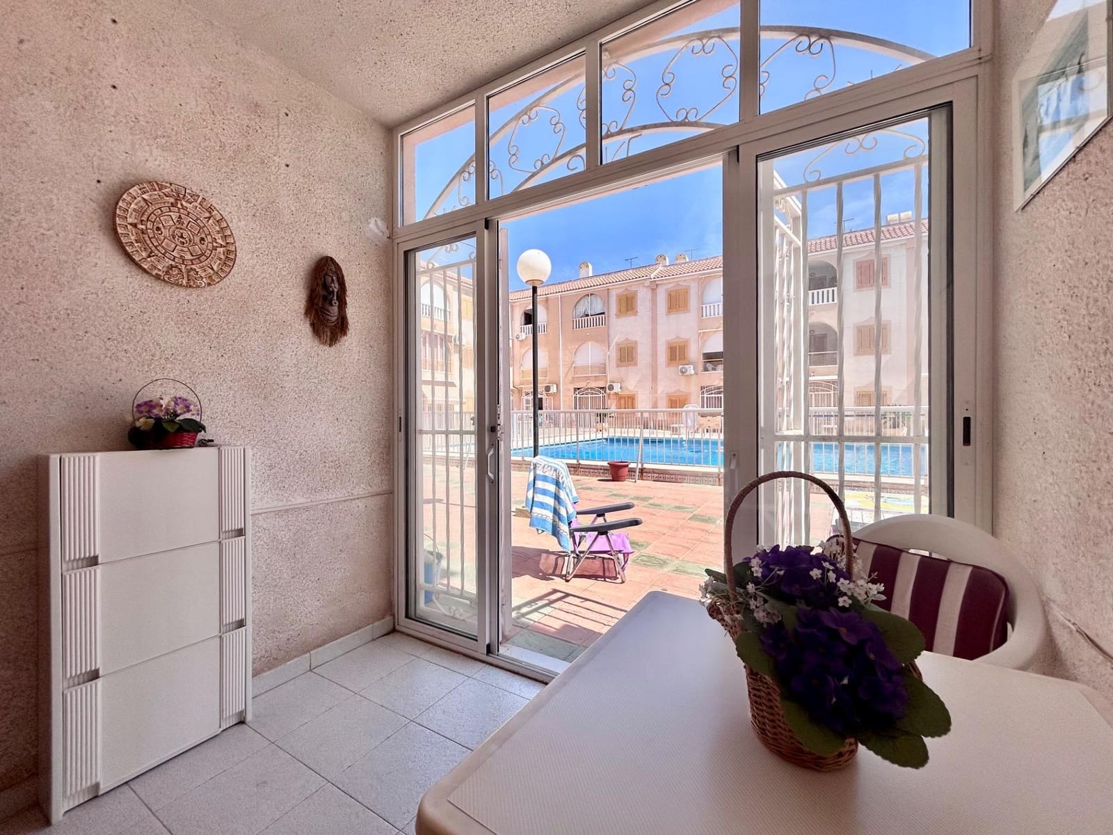 1 sovrum Strandlägenhet att hyra i Torrevieja med pool - 600 € (Ref: 10027886)