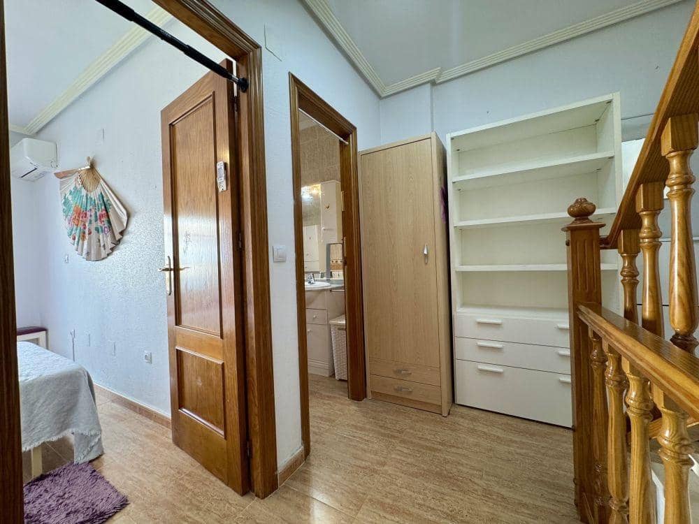 2 makuuhuone Rivitalo myytävänä paikassa Las Mimosas mukana uima-altaan - 177 900 € (Ref: 9868730)