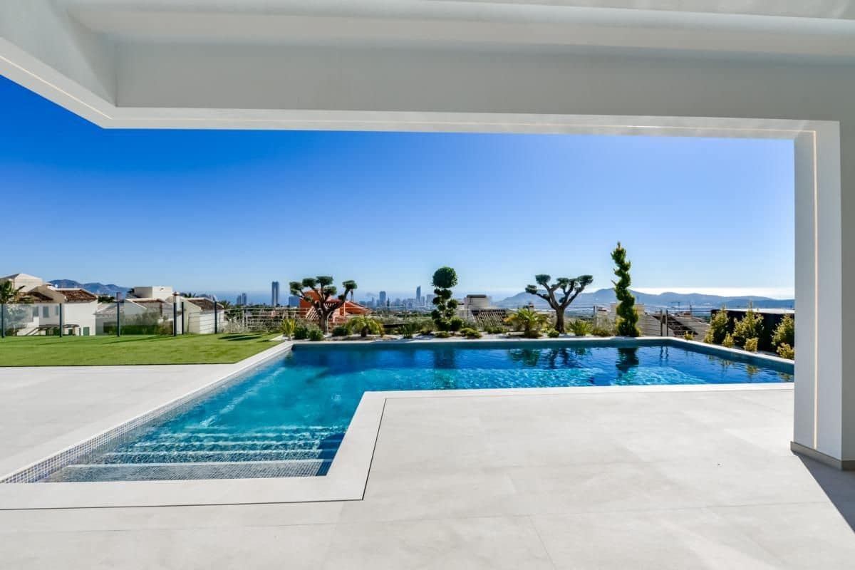 Chalet de 7 habitaciones en Finestrat en venta - 3.950.000 € (Ref: 9896490)