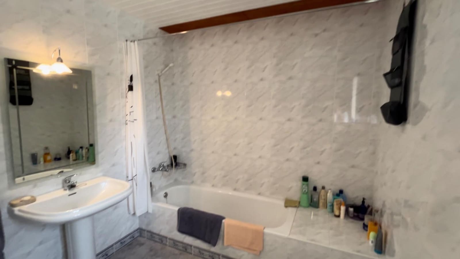 3 bedroom Finca/Country House for rent in Albox - € 650 (Ref: 9898969)