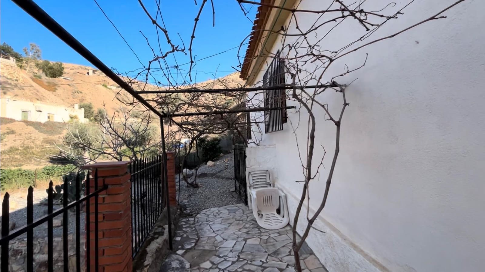 3 bedroom Finca/Country House for rent in Albox - € 650 (Ref: 9898969)