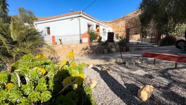 3 bedroom Finca/Country House for rent in Albox - € 650 (Ref: 9898969)