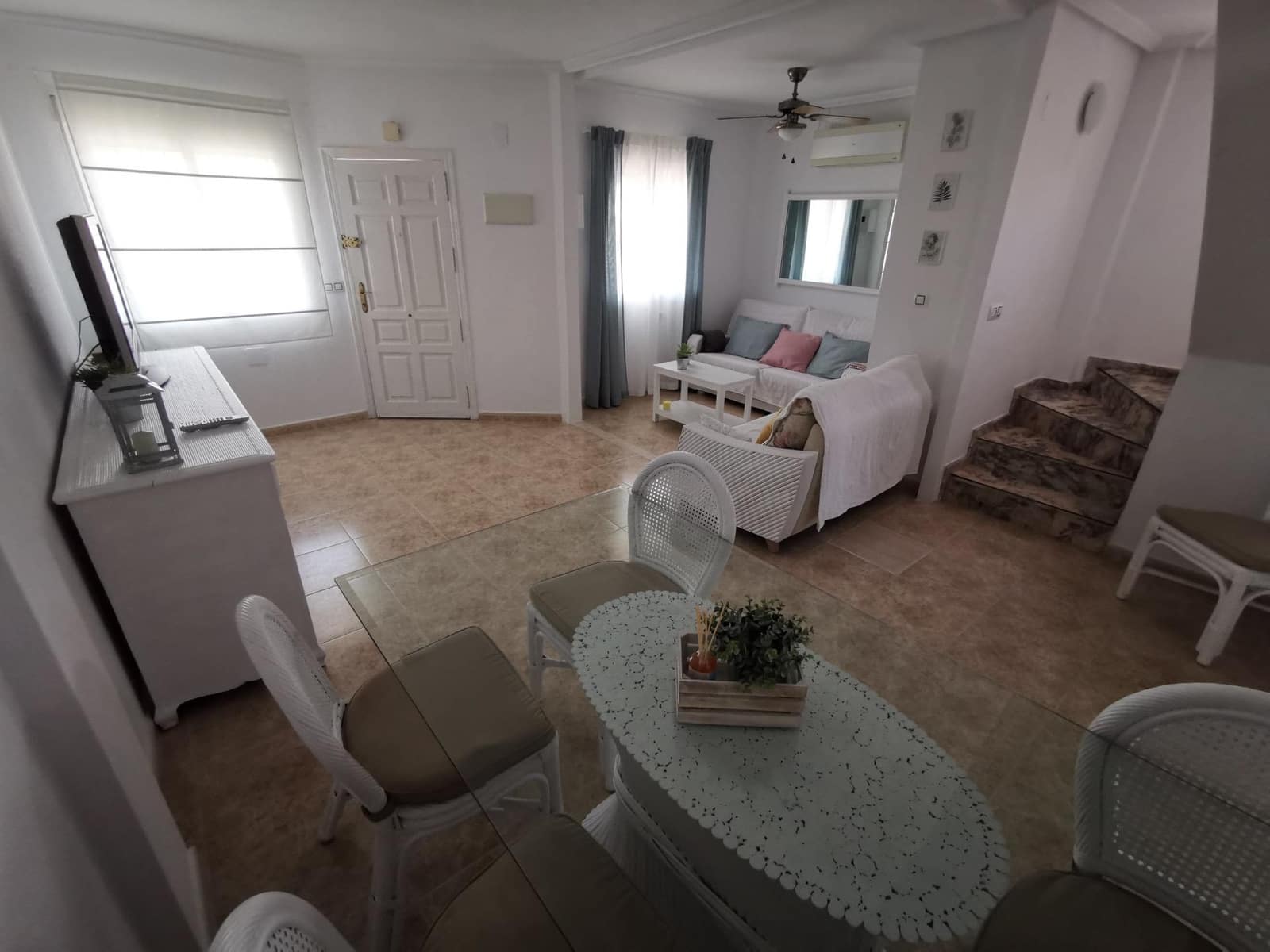 2 soveværelse Lejlighed til leje i La Zenia med swimmingpool - € 1.000 (Ref: 9924684)