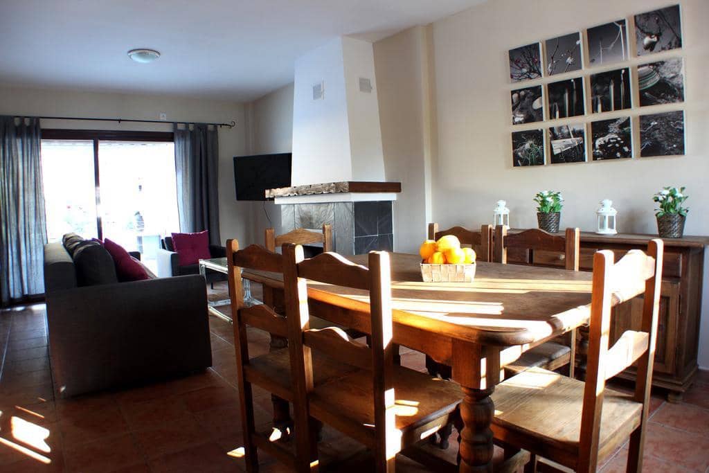 12 bedroom Hotel for sale in Guaro with pool garage - € 750,000 (Ref: 10161775)