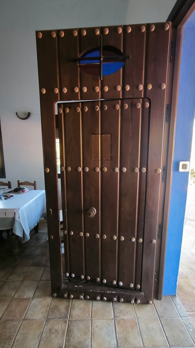 12 bedroom Hotel for sale in Guaro with pool garage - € 750,000 (Ref: 10161775)