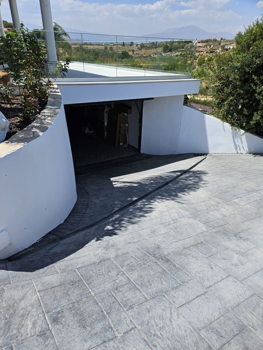 5 soverom Bungalow til salgs i Alhaurin el Grande med svømmebasseng garasje - € 699 000 (Ref: 8533218)