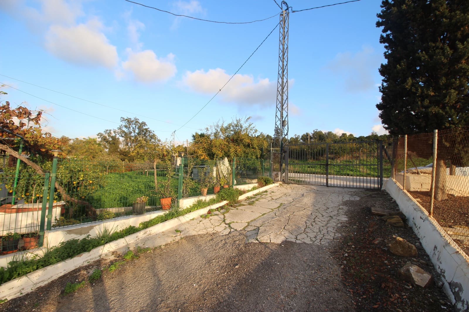 5 soveværelse Finca/Landehus til salg i Campanillas med garage - € 325.000 (Ref: 8678533)