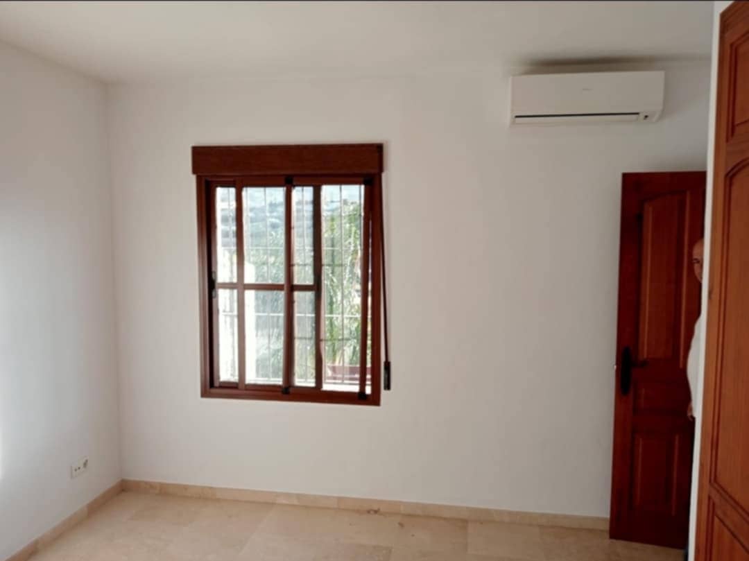 5 sypialnia Dom szeregowy na sprzedaż w Coin z basenem - 750 000 € (Ref: 9219134)