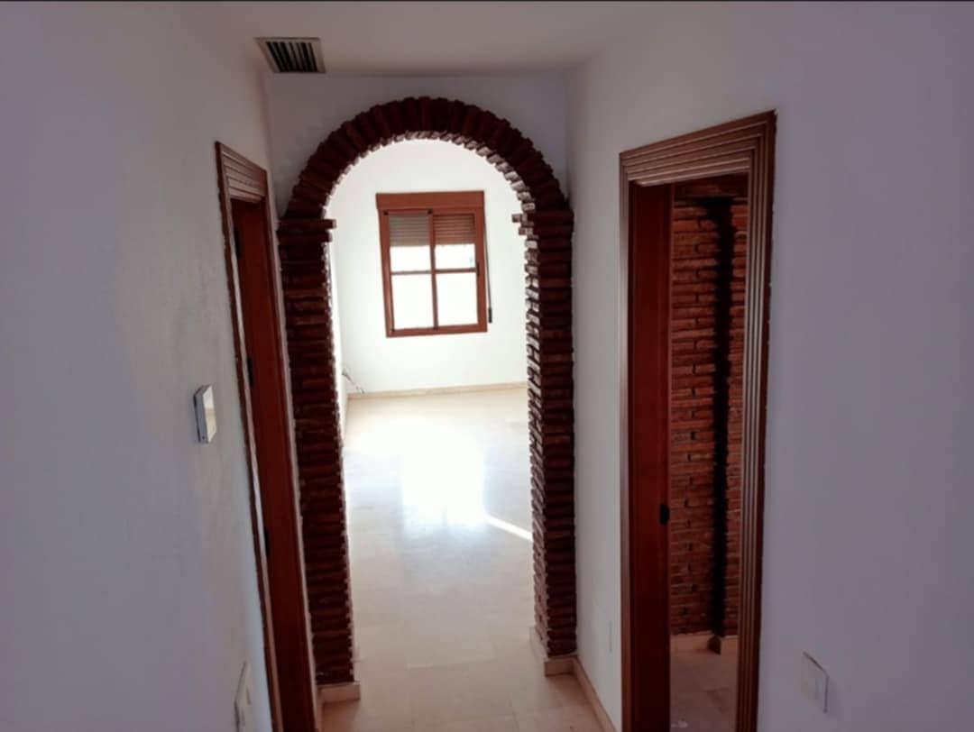 5 sypialnia Dom szeregowy na sprzedaż w Coin z basenem - 750 000 € (Ref: 9219134)