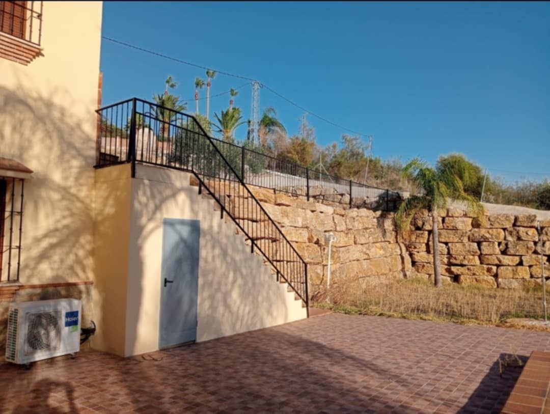 5 sypialnia Dom szeregowy na sprzedaż w Coin z basenem - 750 000 € (Ref: 9219134)