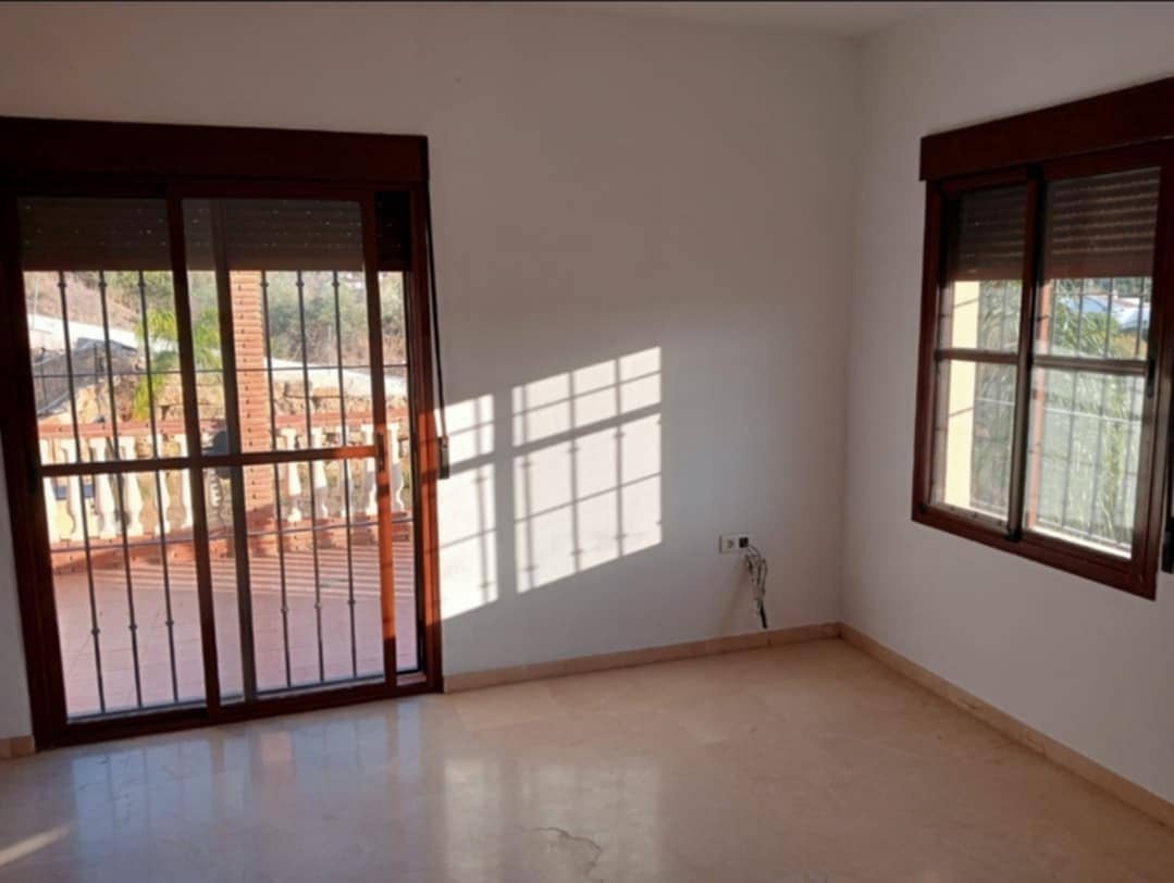 5 sypialnia Dom szeregowy na sprzedaż w Coin z basenem - 750 000 € (Ref: 9219134)