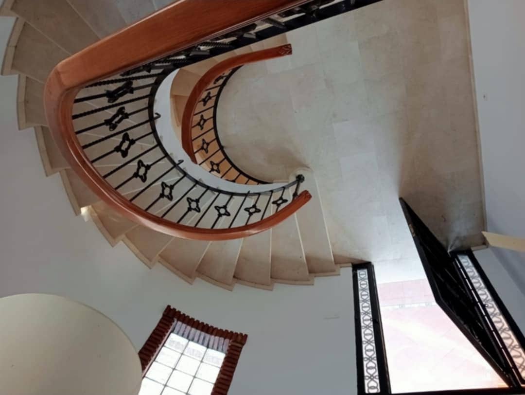 5 sypialnia Dom szeregowy na sprzedaż w Coin z basenem - 750 000 € (Ref: 9219134)