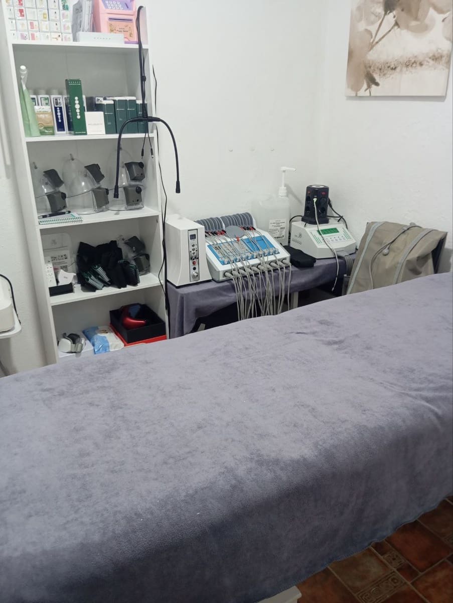 6 sypialnia Finka/Dom wiejski na sprzedaż w Pizarra - 298 000 € (Ref: 9436364)