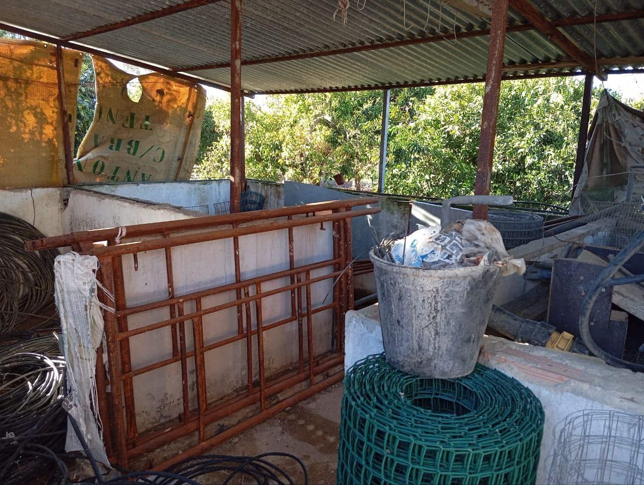 Maalaistalo myytävänä paikassa Coin mukana 
autotalli - 128 000 € (Ref: 9499972)