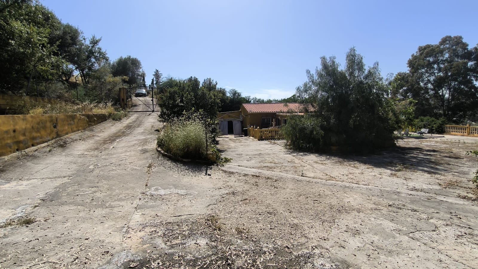 3 bedroom Finca/Country House for sale in Malaga city with pool garage - € 295,000 (Ref: 9861156)