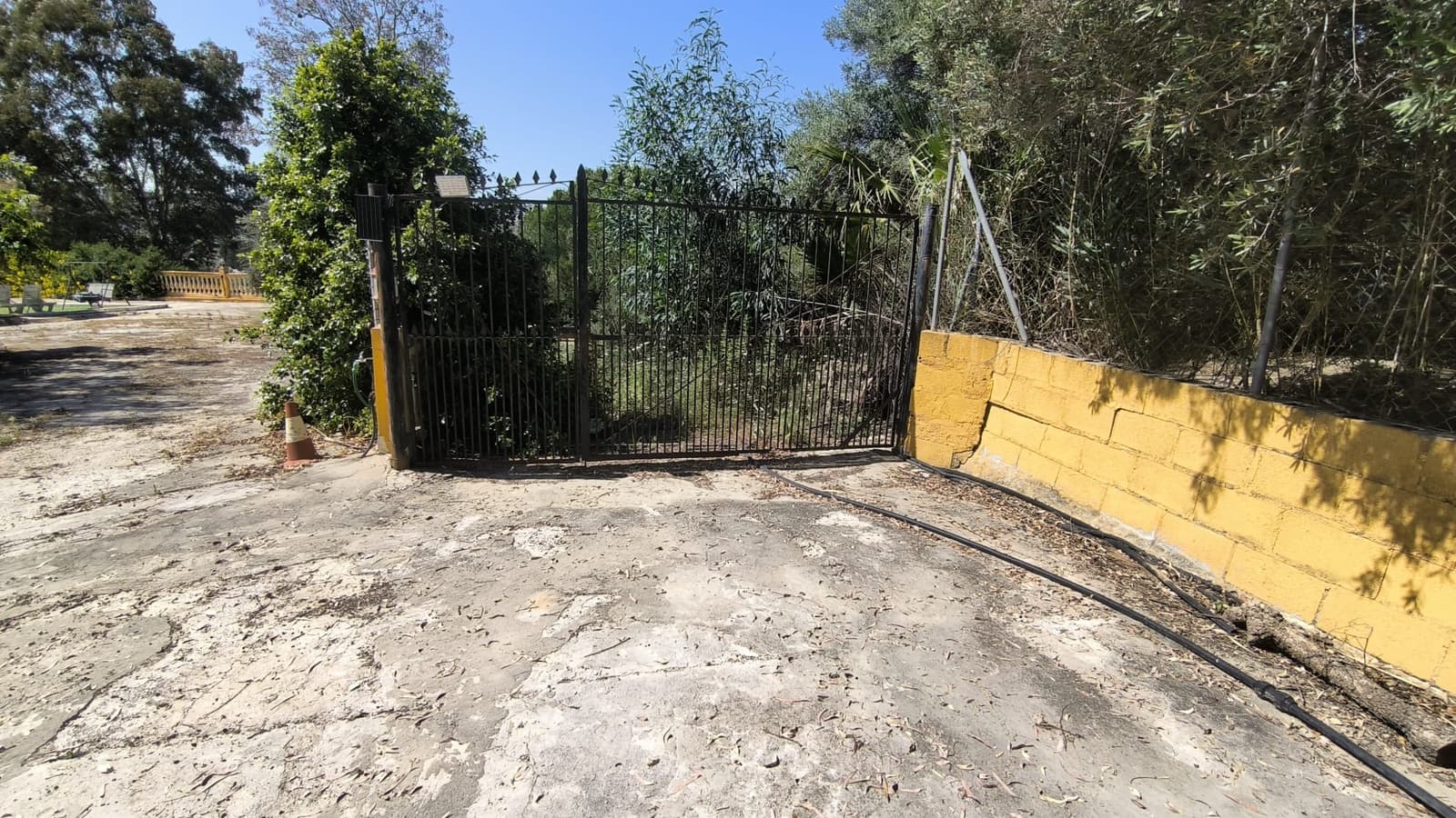 3 bedroom Finca/Country House for sale in Malaga city with pool garage - € 295,000 (Ref: 9861156)