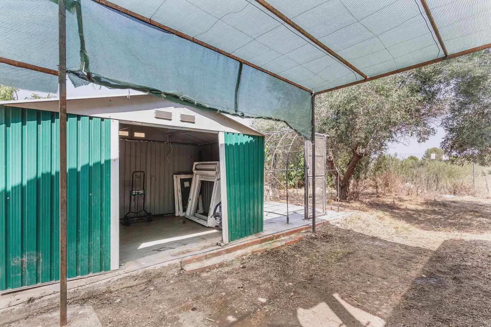 Finca/Casa Rural de 2 habitaciones en Vilamarxant / Villamarchante en venta con garaje - 135.000 € (Ref: 10004745)