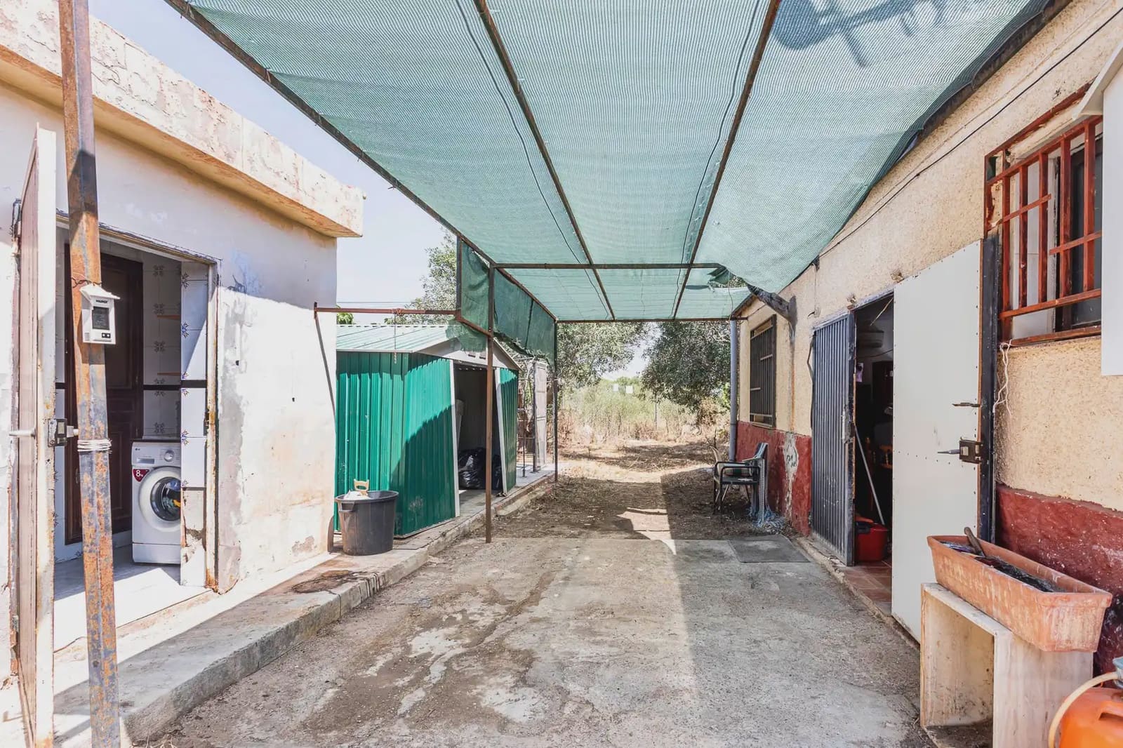Finca/Casa Rural de 2 habitaciones en Vilamarxant / Villamarchante en venta con garaje - 135.000 € (Ref: 10004745)