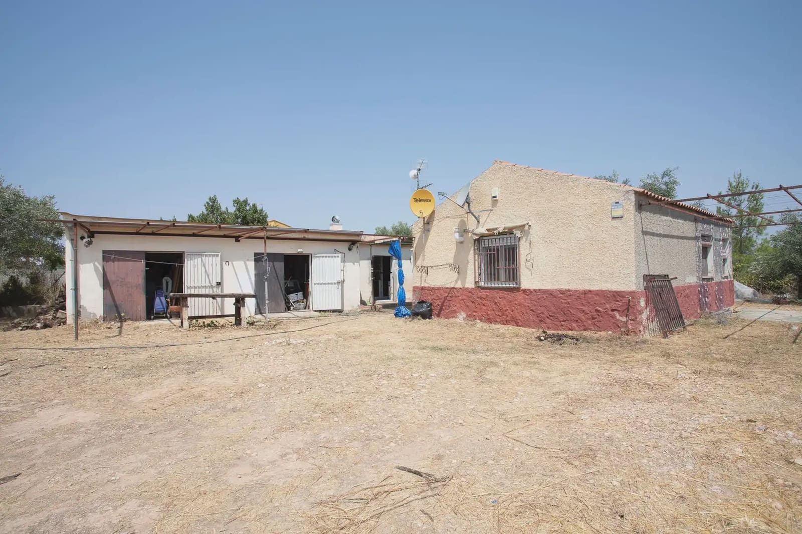 Finca/Casa Rural de 2 habitaciones en Vilamarxant / Villamarchante en venta con garaje - 135.000 € (Ref: 10004745)