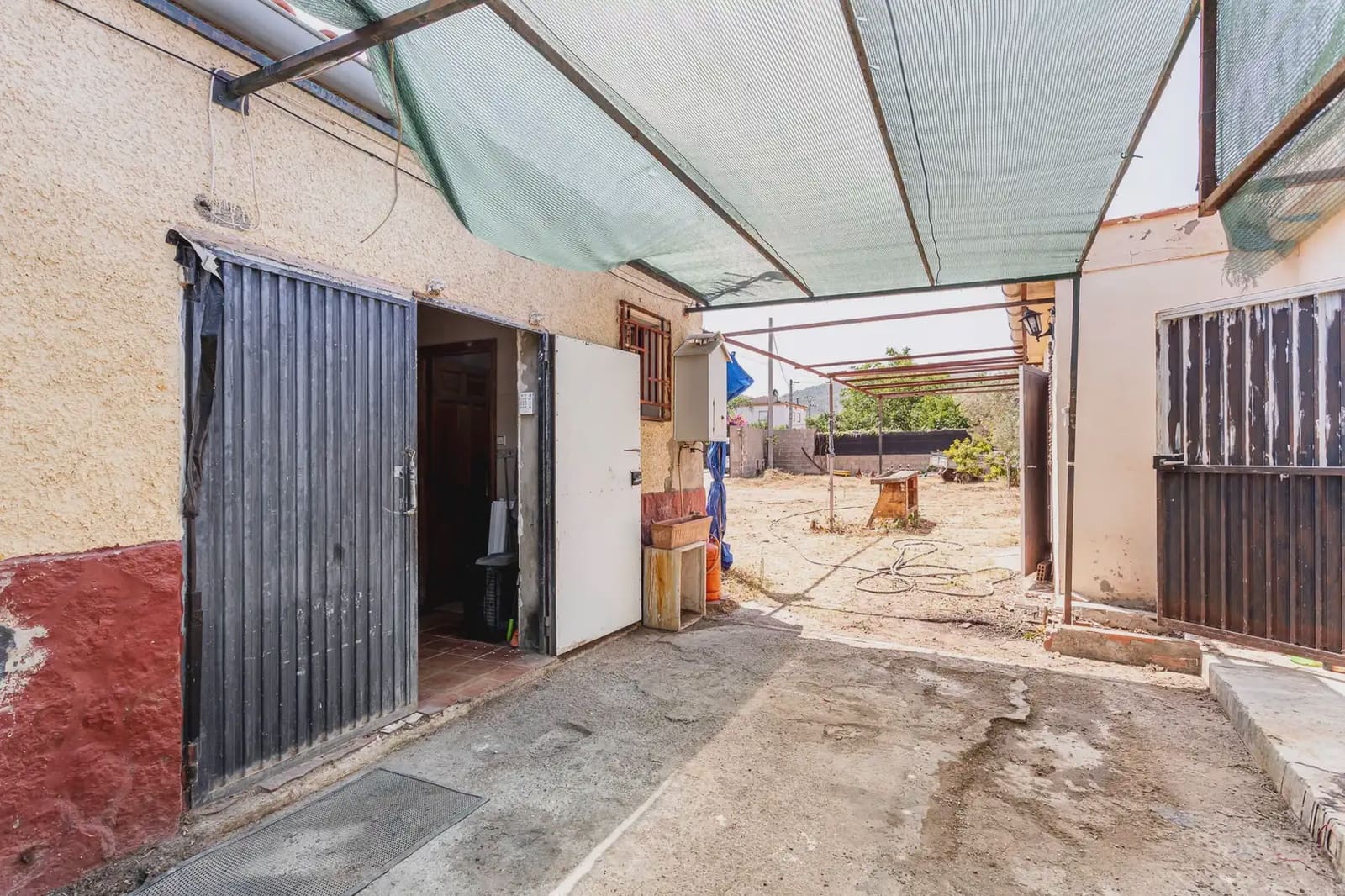 Finca/Casa Rural de 2 habitaciones en Vilamarxant / Villamarchante en venta con garaje - 135.000 € (Ref: 10004745)