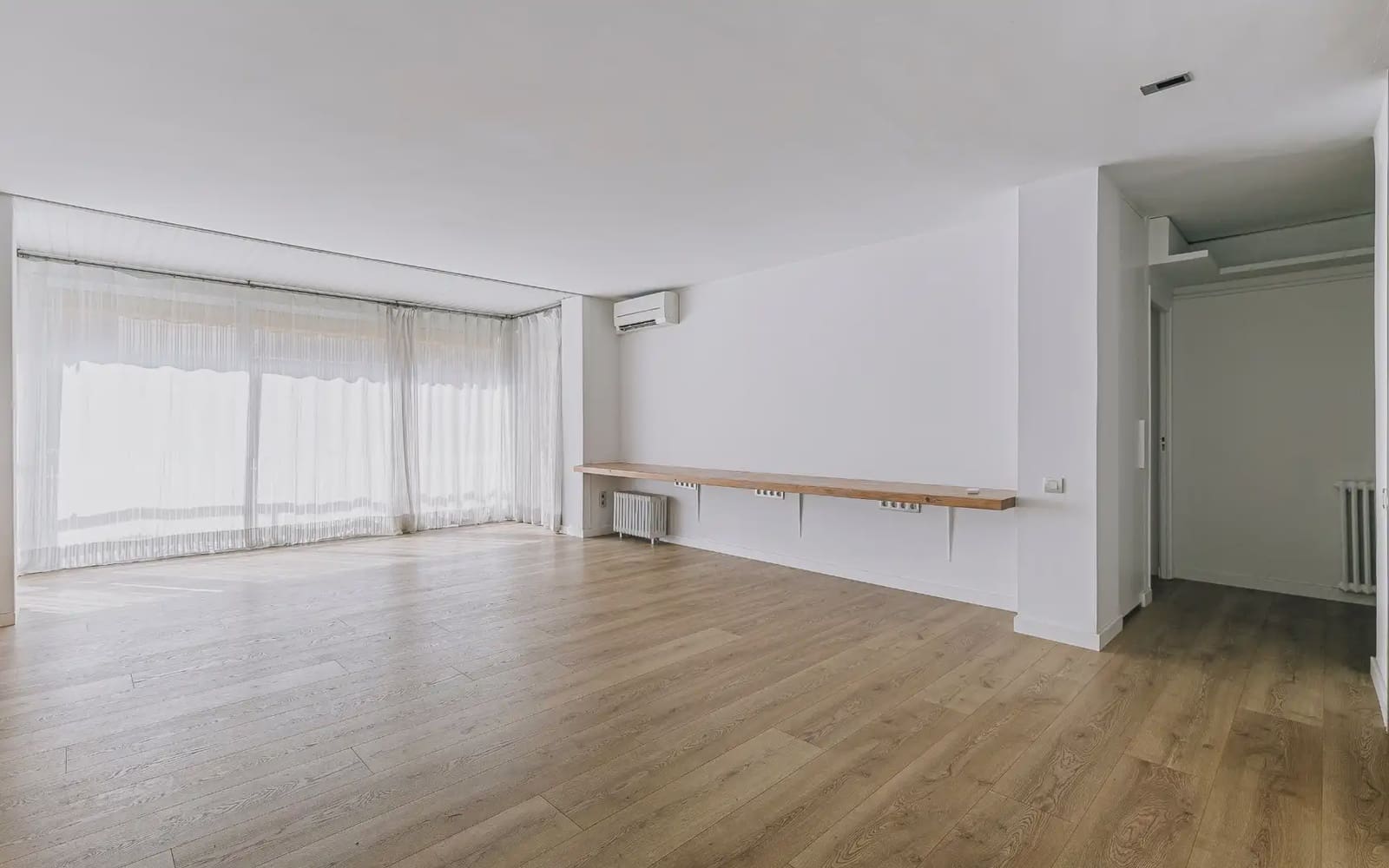 3 sovrum Lägenhet att hyra i Barcelona stad med pool garage - 2 950 € (Ref: 10007481)