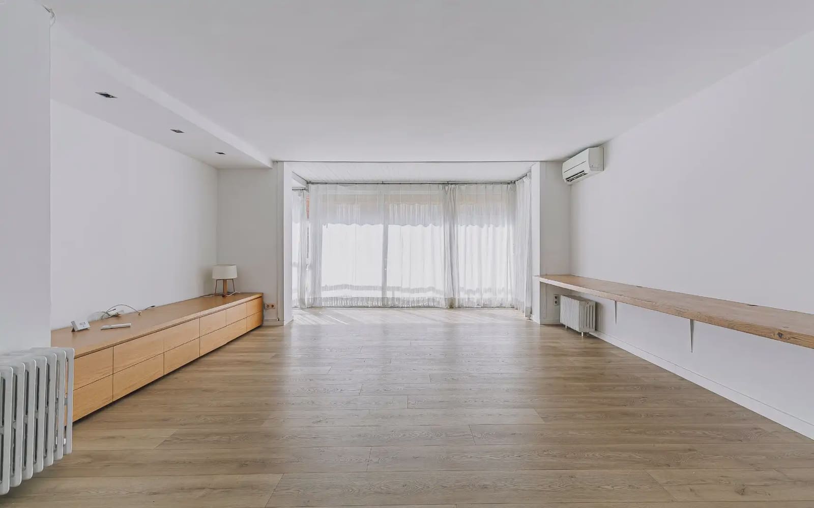 3 sovrum Lägenhet att hyra i Barcelona stad med pool garage - 2 950 € (Ref: 10007481)