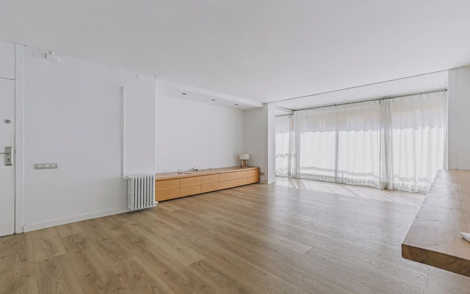 3 sovrum Lägenhet att hyra i Barcelona stad med pool garage - 2 950 € (Ref: 10007481)