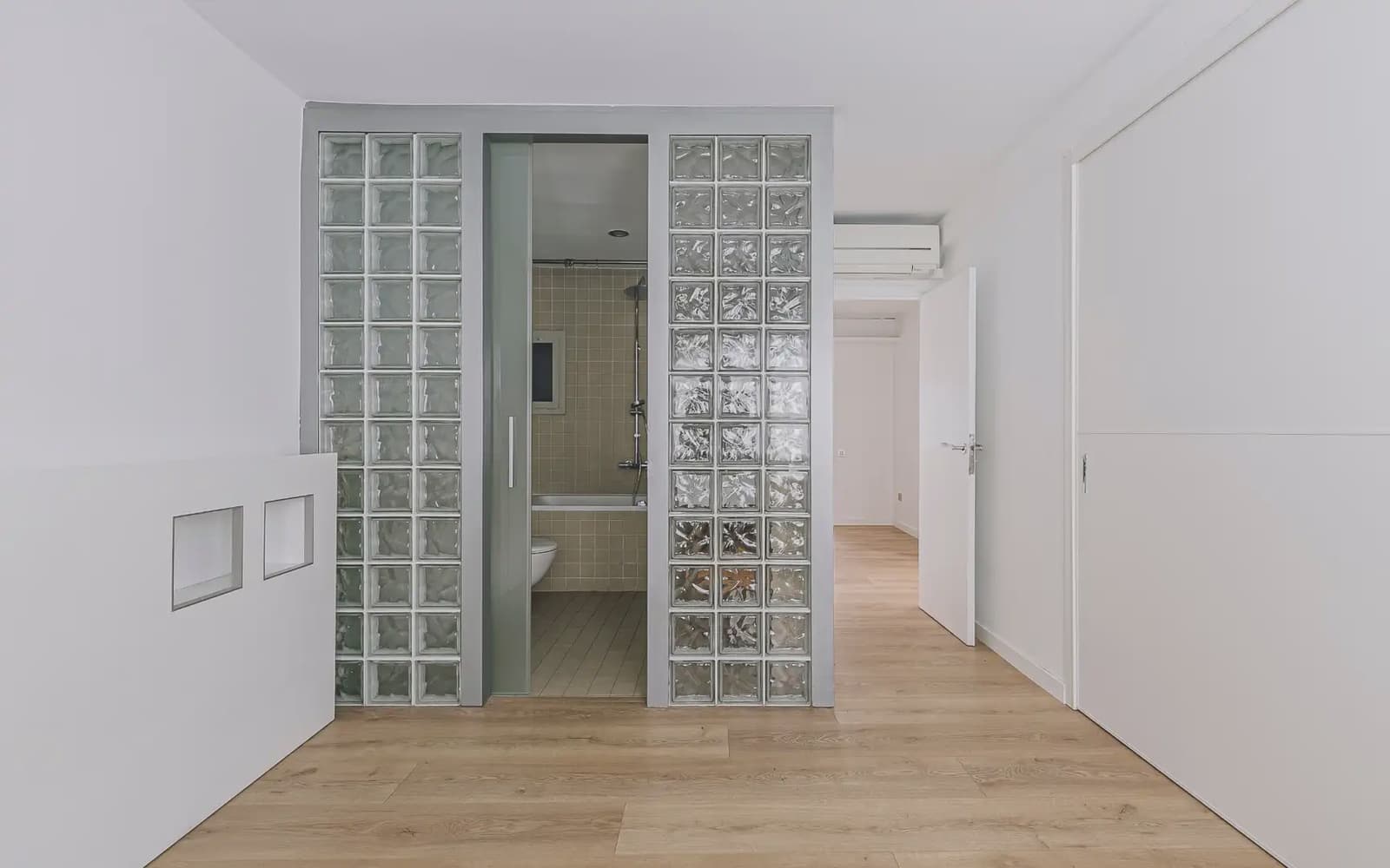 3 sovrum Lägenhet att hyra i Barcelona stad med pool garage - 2 950 € (Ref: 10007481)