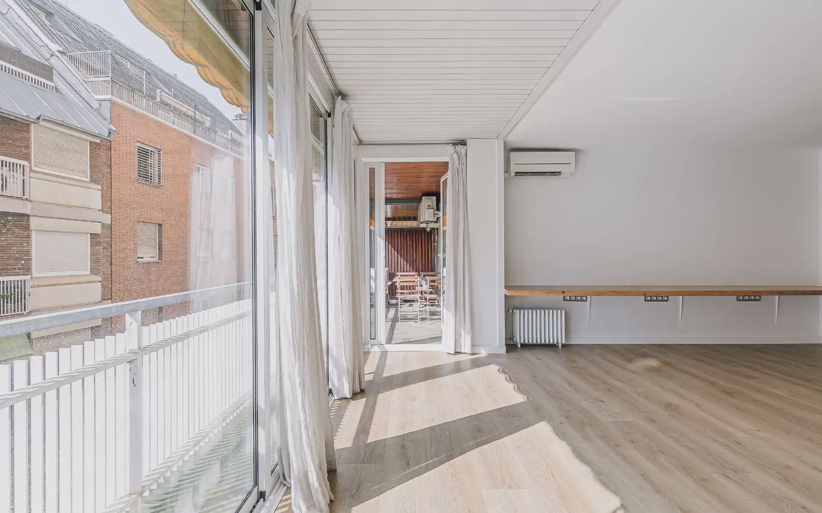 3 sovrum Lägenhet att hyra i Barcelona stad med pool garage - 2 950 € (Ref: 10007481)