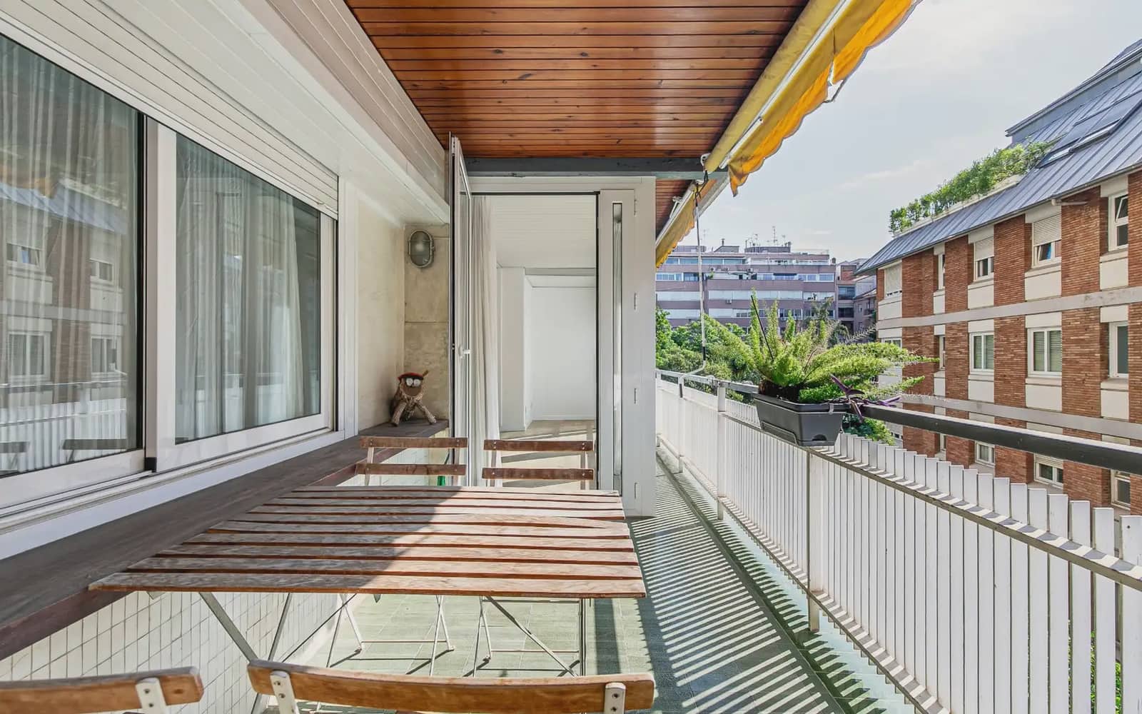 3 sovrum Lägenhet att hyra i Barcelona stad med pool garage - 2 950 € (Ref: 10007481)