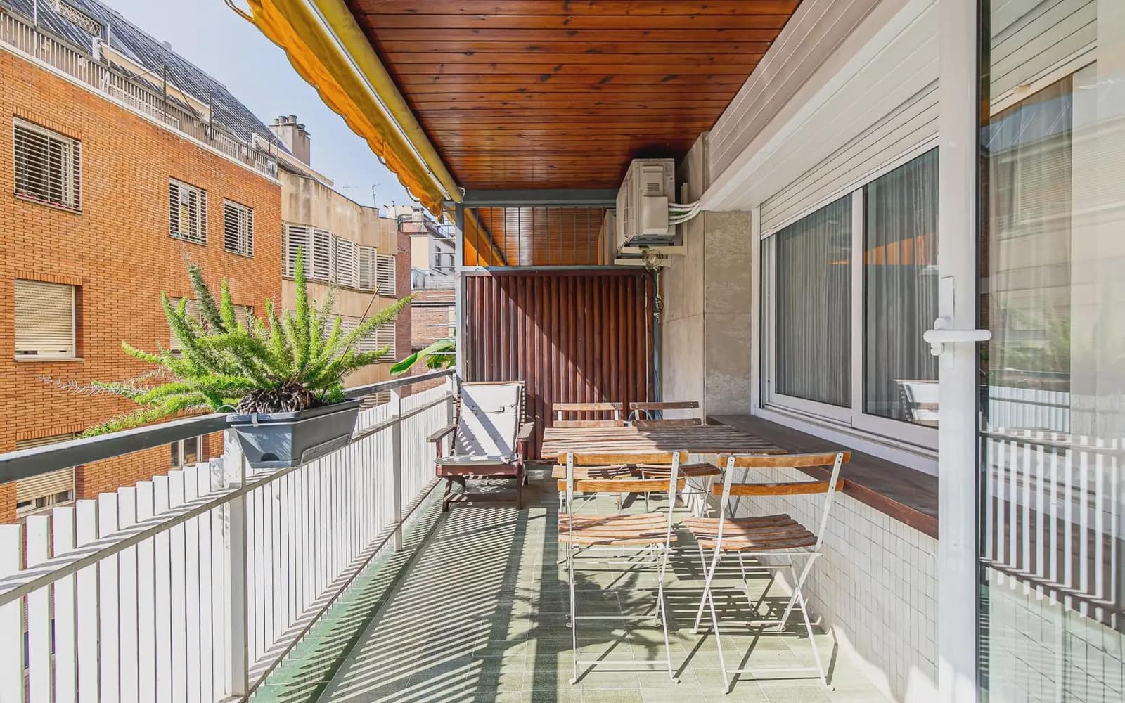 3 sovrum Lägenhet att hyra i Barcelona stad med pool garage - 2 950 € (Ref: 10007481)